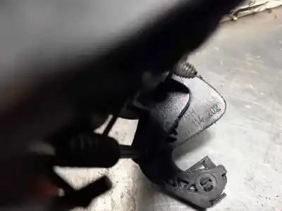 Pezzo di ricambio per auto di seconda mano MANIGLIA ESTERNA ANTERIORE SINISTRA per RENAULT CLIO II FASE II (B/CB0)  Riferimenti OEM IAM 7700488075  