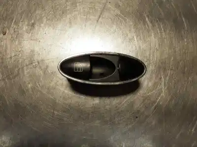 Peça sobressalente para automóvel em segunda mão botão / interruptor elevador vidro traseiro esquerdo por mercedes-benz clase e (w211) berlina 2.2 cdi cat referências oem iam 2118218651