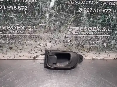Second-hand car spare part interior left front handle for daewoo tacuma 1.8 oem iam references   