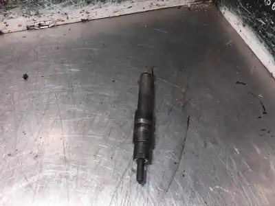 Second-hand car spare part injector for audi a3 (8l) 1.9 tdi ambiente oem iam references 028130202p  