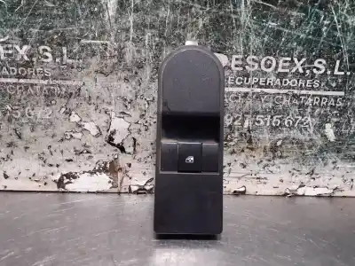 Pièce détachée automobile d'occasion COMMANDE DE LÈVE VITRE AVANT DROIT pour OPEL ZAFIRA B FURGONETA/MONOVOLUMEN (A05)  Références OEM IAM 13228709  