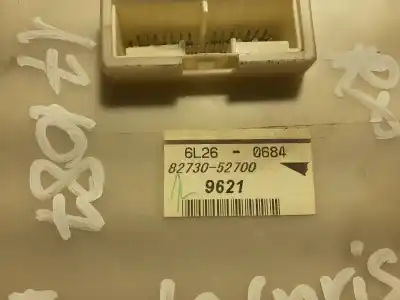 Peça sobressalente para automóvel em segunda mão caixa de fusíveis e relés por toyota yaris (ksp9/scp9/nlp9) 1.3 cat referências oem iam 8273052700  