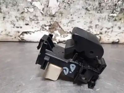 Peça sobressalente para automóvel em segunda mão botão / interruptor elevador vidro dianteiro direito por toyota yaris (ksp9/scp9/nlp9) 1.3 cat referências oem iam   