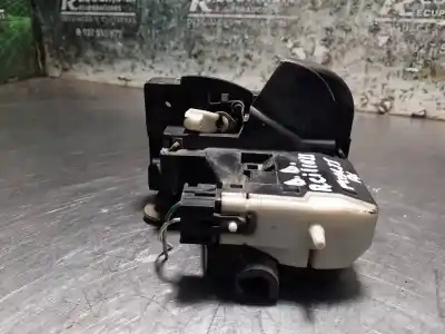 Автозапчастина б/у ЗАМОК ПЕРЕДНІЙ ПРАВІ ДВЕРІ для RENAULT CLIO II FASE I (B/CBO)  Посилання на OEM IAM   