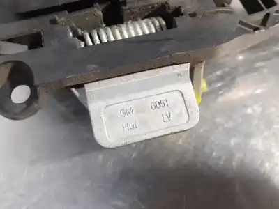 Pezzo di ricambio per auto di seconda mano maniglia esterna anteriore sinistra per opel corsa d (s07) 1.3 cdti (l08 l68) riferimenti oem iam 6051lv  
