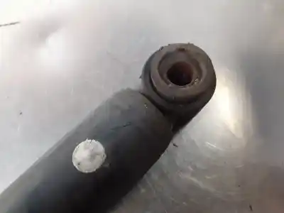 Peça sobressalente para automóvel em segunda mão amortecedor traseiro esquerdo por kia rio 1.2 cat referências oem iam 553001w001