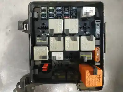 Recambio de automóvil de segunda mano de caja reles / fusibles para saab 9-5 berlina 3.0 v6 tid cat referencias oem iam 5243290  
