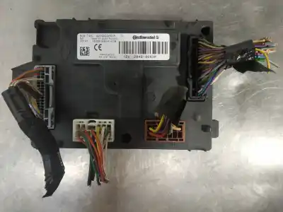 Recambio de automóvil de segunda mano de CAJA RELES / FUSIBLES para RENAULT CLIO IV  referencias OEM IAM A2C92226605  