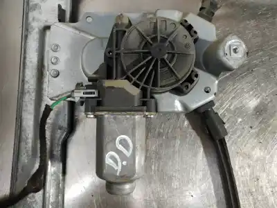 Peça sobressalente para automóvel em segunda mão elevador de vidros dianteiro direito por renault clio iii 1.5 dci diesel cat referências oem iam 400857e