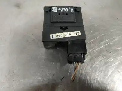 Second-hand car spare part headlights switch for renault clio iii 1.5 dci diesel cat oem iam references 8200379685  