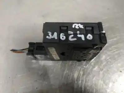 Second-hand car spare part headlights switch for renault clio iii 1.5 dci diesel cat oem iam references 8200379685  