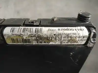 İkinci el araba yedek parçası RÖLE/SIGORTA KUTUSU için RENAULT MEGANE II BERLINA 5P  OEM IAM referansları 8200351182  