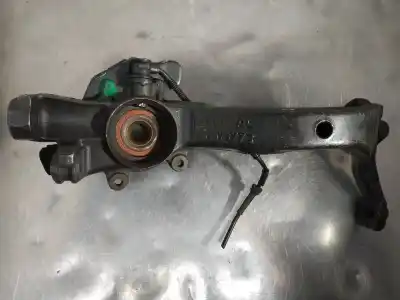 Pièce détachée automobile d'occasion moyeu de roue avant droite pour audi a4 avant (b5) 1.9 tdi quattro références oem iam 8d0407258  