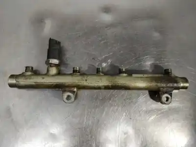 İkinci el araba yedek parçası ENJEKTÖR RAMPASI için RENAULT LAGUNA (B56)  OEM IAM referansları 0445214015  