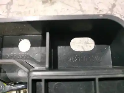 Second-hand car spare part interior left rear handle for dodge journey 2.0 16v crd cat oem iam references 96210010  