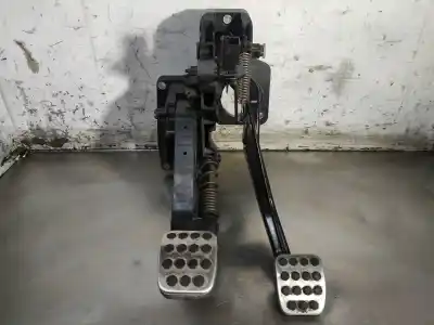 Recambio de automóvil de segunda mano de PEDAL EMBRAGUE para MERCEDES CLASE B (W245)  referencias OEM IAM A1692902401  