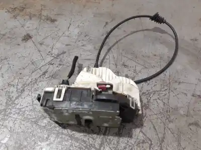 Peça sobressalente para automóvel em segunda mão fechadura da porta dianteira direita por dodge journey 2.0 16v crd cat referências oem iam p04589694aa