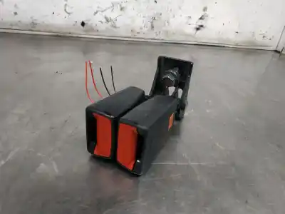 Recambio de automóvil de segunda mano de pretensor airbag derecho para kia cee'd (jd) 1.6 crdi 128 referencias oem iam 20140514  