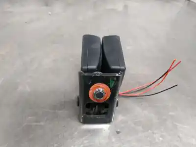 Recambio de automóvil de segunda mano de pretensor airbag derecho para kia cee'd (jd) 1.6 crdi 128 referencias oem iam 20140514  