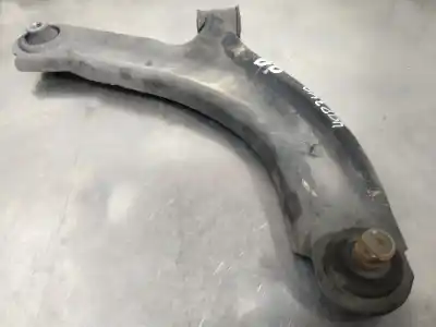 Pièce détachée automobile d'occasion BRAS DE SUSPENSION INFERIEUR AVANT DROIT pour RENAULT CLIO III  Références OEM IAM   
