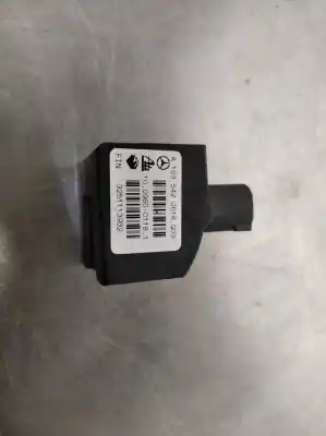Peça sobressalente para automóvel em segunda mão sensor por mercedes-benz clase m (w163) 270 cdi (163.113) 163 cv / 120 kw referências oem iam a1635420618  