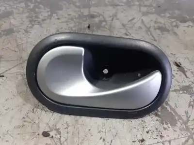 Автозапчасти б/у левая задняя внутренняя ручка за renault clio iii 1.5 dci diesel cat ссылки oem iam   