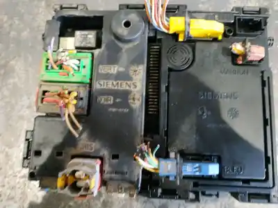 Pièce détachée automobile d'occasion boîtes à fusibles pour peugeot 406 berlina (s1/s2) svdt références oem iam 9640091380  