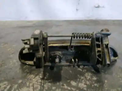 Pezzo di ricambio per auto di seconda mano maniglia esterna anteriore sinistra per renault clio ii fase ii (b/cb0) 1.2 riferimenti oem iam 7700433075  