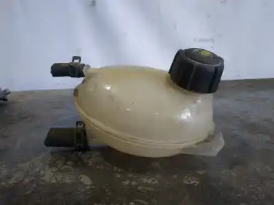 Second-hand car spare part coolant expansion tank for renault captur i (j5_, h5_) 1.5 dci 90 oem iam references 217107259r