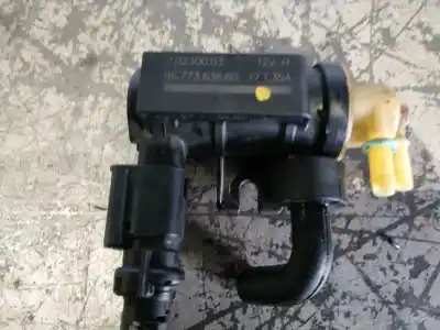 Автозапчастина б/у додатковий повітряний клапан для citroen c4 picasso 1.6 blue-hdi fap посилання на oem iam 9677363880  