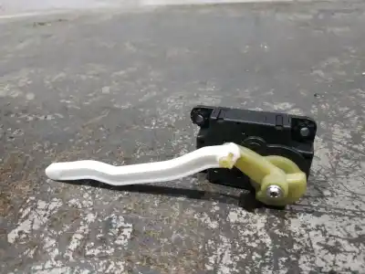Peça sobressalente para automóvel em segunda mão MOTOR DE ABERTURA DA COMPORTA DE SOFAGEM por PEUGEOT 308  Referências OEM IAM Z5509001  