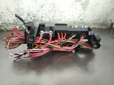 Gebrauchtes Autoersatzteil RELAIS SICHERUNGSKASTEN Multifunktionsrelais zum MERCEDES-BENZ CLASE A (W168)  OEM-IAM-Referenzen A1685462143  