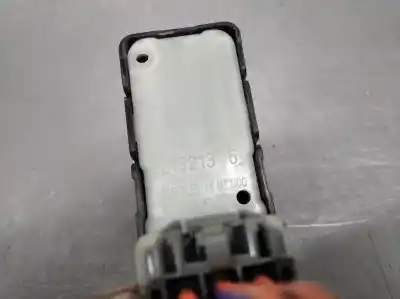 Peça sobressalente para automóvel em segunda mão botão / interruptor elevador vidro traseiro direito por dodge caliber 2.0 16v crd cat referências oem iam 2132135