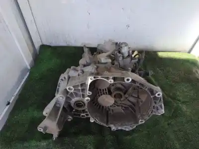 Second-hand car spare part gearbox for opel astra j (p10) 2.0 cdti (68) oem iam references gd0157811  