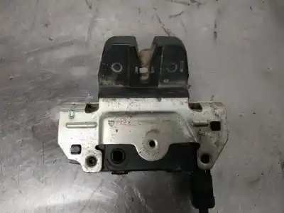Pièce détachée automobile d'occasion COFFRE / SERRURE DE PORTE pour OPEL ASTRA H BERLINA  Références OEM IAM 495058724  
