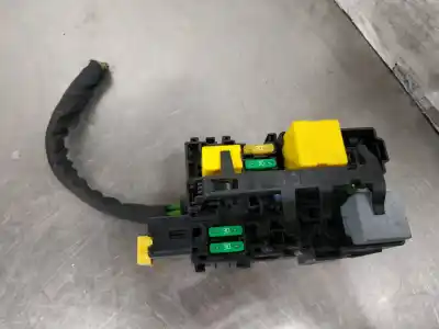 Автозапчасти б/у блок реле/предохранителей за peugeot 308 sw ii (lc_, lj_, lr_, lx_, l4_) 1.2 thp 130 ссылки oem iam 9806192580  