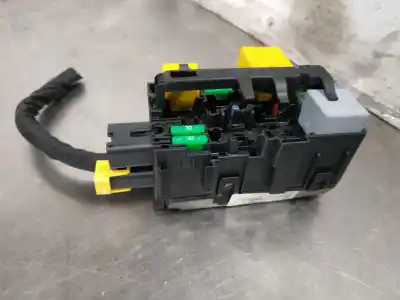 Автозапчасти б/у блок реле/предохранителей за peugeot 308 sw ii (lc_, lj_, lr_, lx_, l4_) 1.2 thp 130 ссылки oem iam 9806192580  