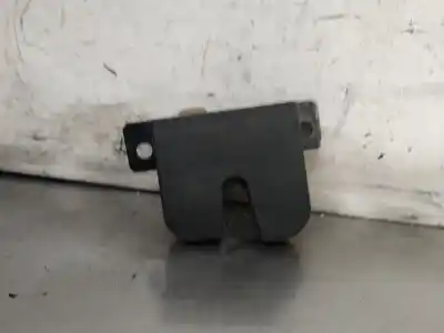 Автозапчастина б/у замок багажника / ворот для volkswagen passat b5.5 variant (3b6) 1.9 tdi посилання на oem iam 3b9827505  