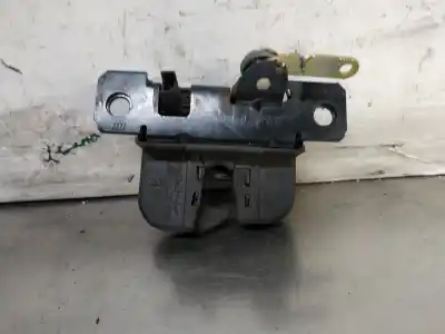 Автозапчастина б/у замок багажника / ворот для volkswagen passat b5.5 variant (3b6) 1.9 tdi посилання на oem iam 3b9827505  