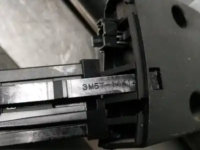 Peça sobressalente para automóvel em segunda mão comandos do volante por ford focus berlina (cap) 1.6 tdci cat referências oem iam 3m5t14k147be  