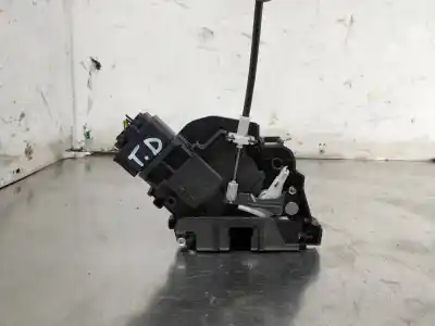 Peça sobressalente para automóvel em segunda mão fechadura da porta traseira direita por ford focus berlina (cap) 1.6 tdci cat referências oem iam 4m5aa26412be