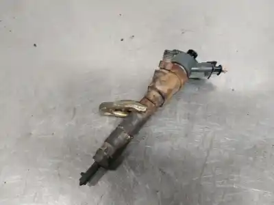 Second-hand car spare part INJECTOR for RENAULT MASTER II PHASE 2 COMBI  OEM IAM references 8200100272  