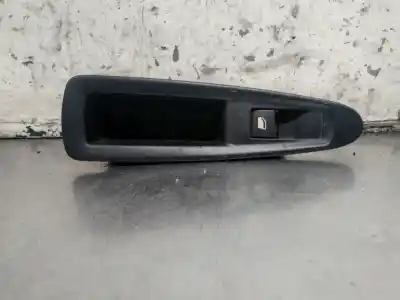 Peça sobressalente para automóvel em segunda mão botão / interruptor elevador vidro traseiro direito por citroen c4 berlina vtr plus referências oem iam 