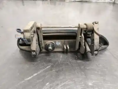 Автозапчастина б/у ЗАВНІШНЯ РУЧКА ЗАДНЯ ЛІВА для RENAULT CLIO II FASE II (B/CB0)  Посилання на OEM IAM   