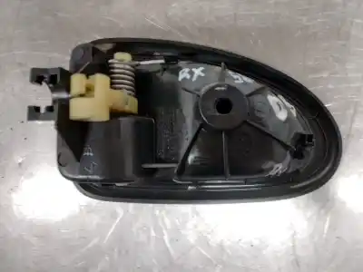 Second-hand car spare part interior right front handle for renault clio ii fase ii (b/cb0) 1.5 dci diesel 65 cv / 48 kw oem iam references 8200028995  
