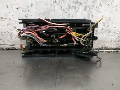 Pezzo di ricambio per auto di seconda mano SCATOLA RELÈ/FUSIBILI per MERCEDES-BENZ CLASE E (W124) BERLINA  Riferimenti OEM IAM 1245400150  