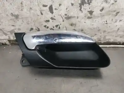 Second-hand car spare part interior right front handle for bmw serie 3 berlina (e46) 2.0 16v diesel cat oem iam references 8200724  