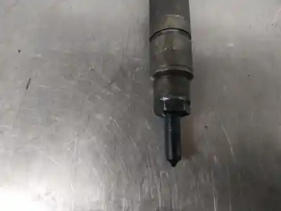 Автозапчасти б/у ИНЖЕКТОР за VOLKSWAGEN GOLF IV BERLINA (1J1)  ссылки OEM IAM 028130201T  