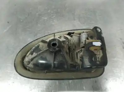İkinci el araba yedek parçası SOL ARKA IÇ KULP için NISSAN PRIMASTAR (X..)  OEM IAM referansları 7700423887  
