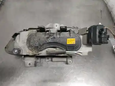 Second-hand car spare part right headlight for renault laguna (b56) 2.0 rt (b56c/h/l) oem iam references 7700820119  